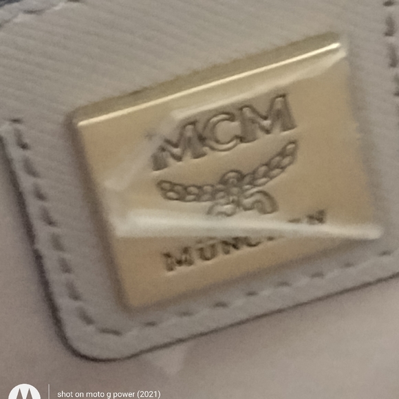 #31 MCM Two tone Crossbody Handbag π LIKE NEW π - Picture 17 of 17